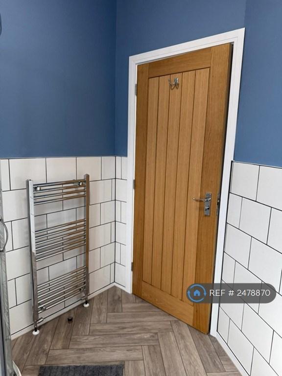 Shower Room 2