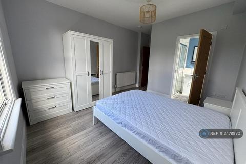 5 bedroom terraced house to rent, Alfoxton Avenue, London, N15