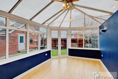 4 bedroom detached house for sale, Chaytor Drive, Chapel End, Nuneaton
