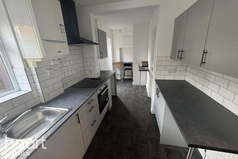 3 bedroom terraced house to rent, Albany Street, Lincoln