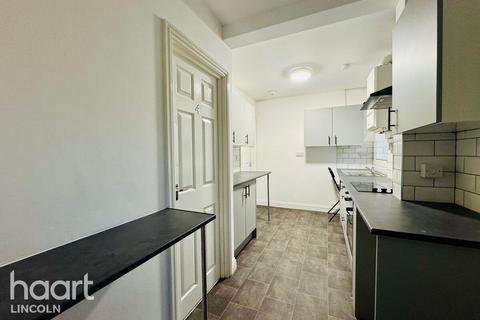 3 bedroom terraced house to rent, Albany Street, Lincoln