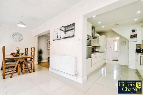 3 bedroom semi-detached house for sale, South End Road, Hornchurch, RM12