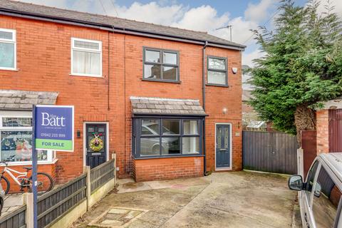 3 bedroom end of terrace house for sale, Seascale Crescent, Wigan WN1