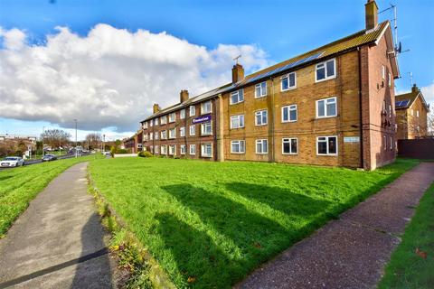 1 bedroom flat for sale, Langney Rise, Eastbourne