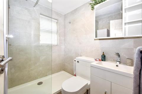 1 bedroom flat for sale, Langney Rise, Eastbourne