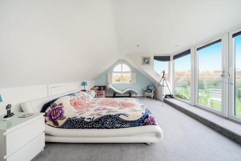 3 bedroom bungalow for sale, Springford  Close, Lordswood, Southampton, Hampshire, SO16