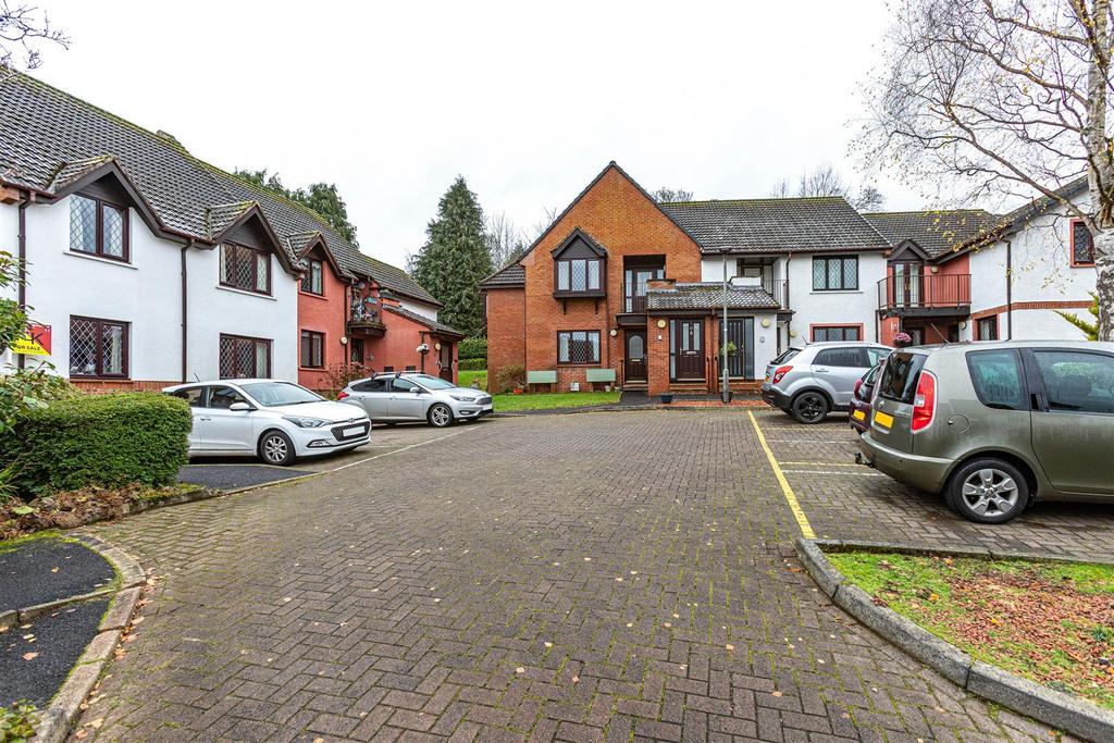 56 Kingsknowes Village Galashiels 34.JPG