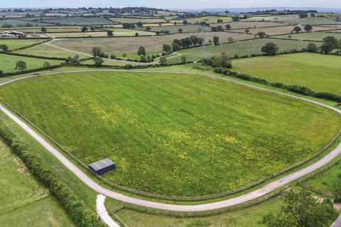 undefined, Buckinghamshire - Equestrian 22.5 Acres