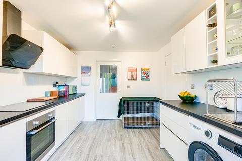 1 bedroom detached house for sale, Beedell Avenue, Westcliff-on-sea, SS0