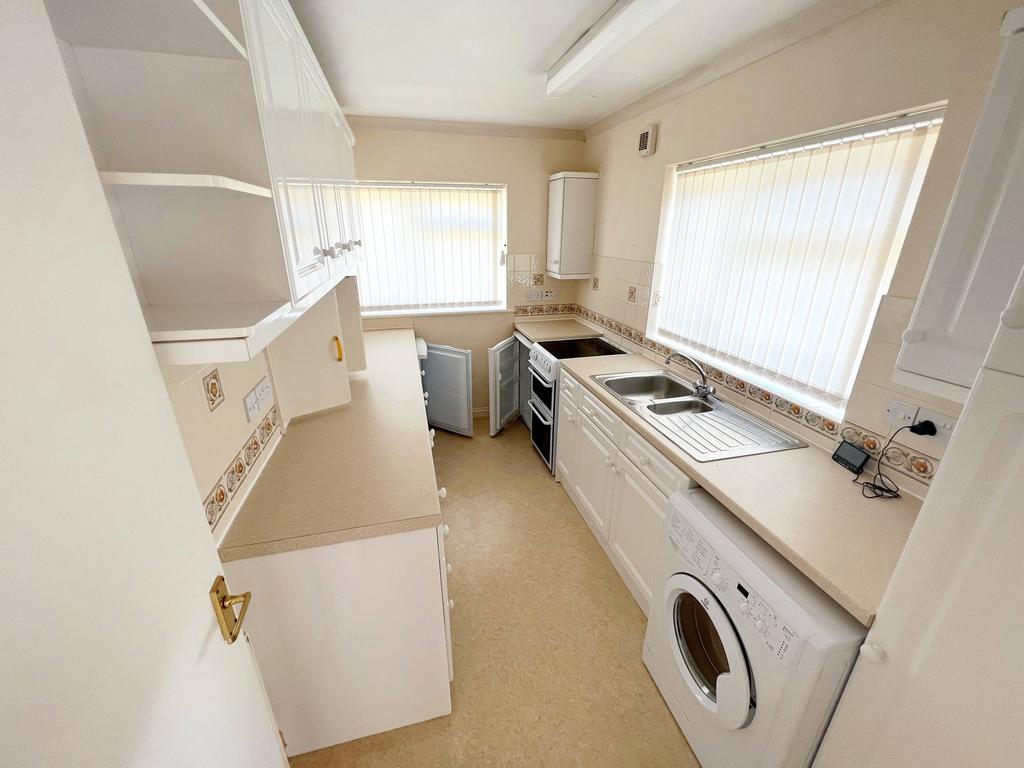 F2 c43292 81 fb 4847 b