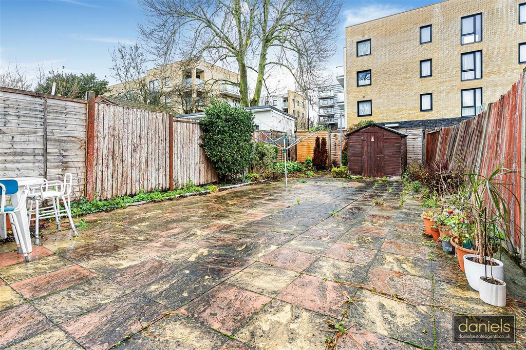 24 68680 watermarked.jpg