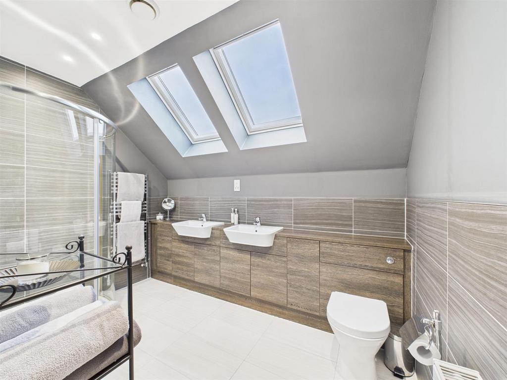 CAM01486 G0-PR0923-STILL027.jpg