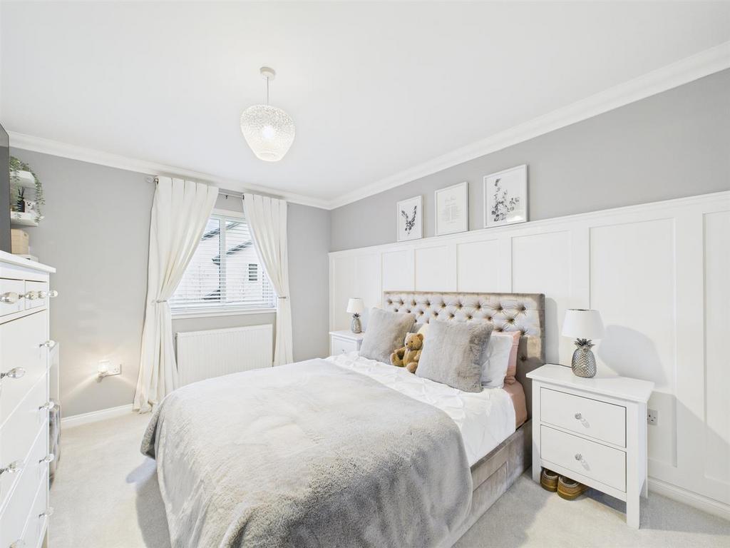 CAM01486 G0-PR0923-STILL026.jpg