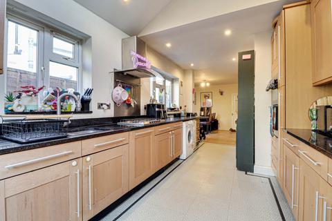 undefined, Liverpool Road, St Albans, AL1