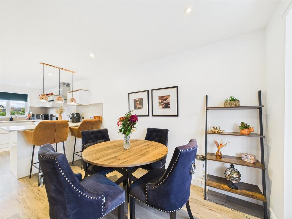 CAM01486 G0-PR0925-STILL024.jpg