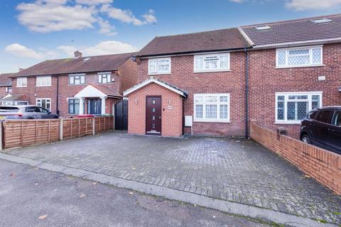 undefined, Trelawney Avenue, Langley SL3