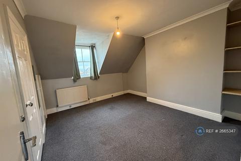 1 bedroom flat to rent, Westbourne Gardens, Folkestone, CT20