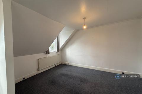 1 bedroom flat to rent, Westbourne Gardens, Folkestone, CT20