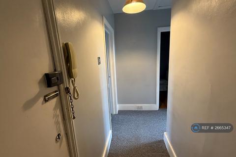 1 bedroom flat to rent, Westbourne Gardens, Folkestone, CT20