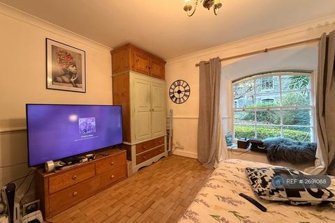 undefined, Godwin House, London, SE18