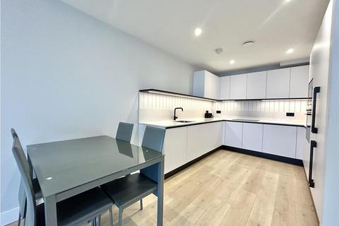2 bedroom flat to rent, Western Esplanade, Southend-On-Sea