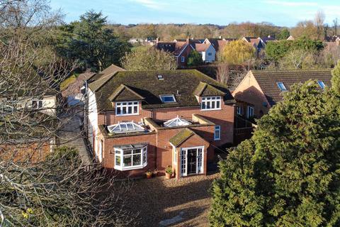 6 bedroom detached house for sale, Upper Green Road, Welwyn AL6