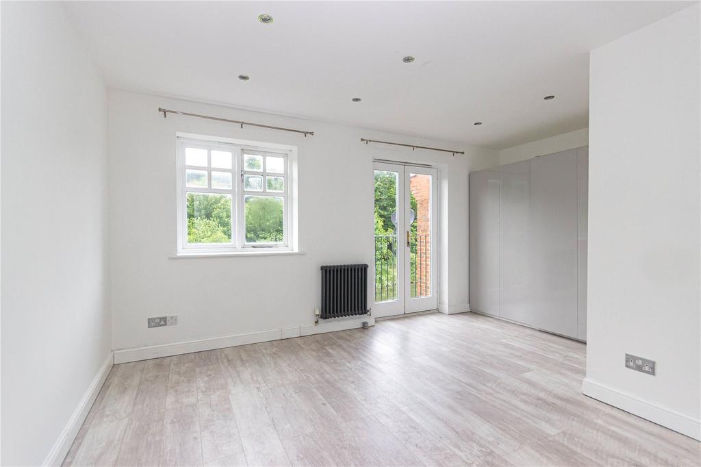 Rear Bedroom