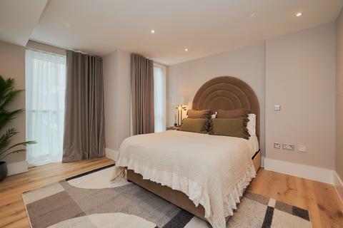 4 bedroom flat to rent, Flat 33, 219 Baker, 219 Baker Street, London, NW1