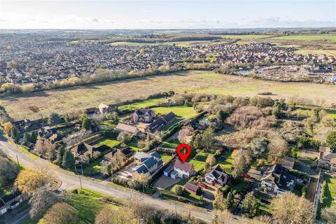 3 bedroom detached house for sale, Cleat Hill, Bedford