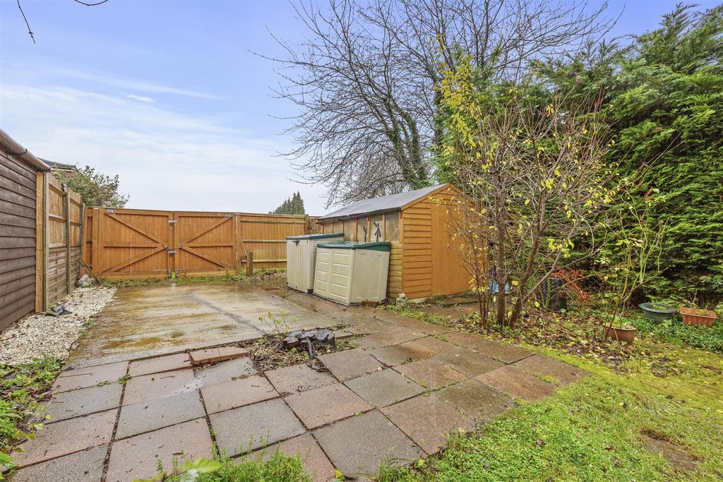 122 Cock Lane, HP13 7 EA-3.jpg