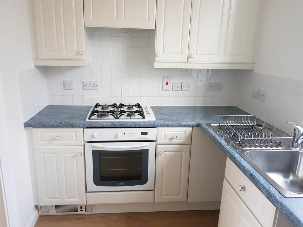 Kitchen (1) (3).jpg
