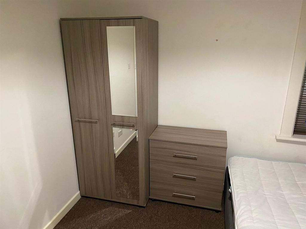 Whats App Image 2025-12-08 at 16.49.51 (4).jpeg