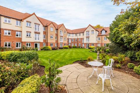 undefined, Pool Close, Spalding