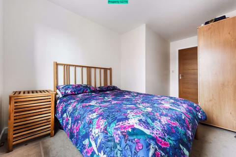 undefined, Flat 3, 2A Sidney Street, London, E1
