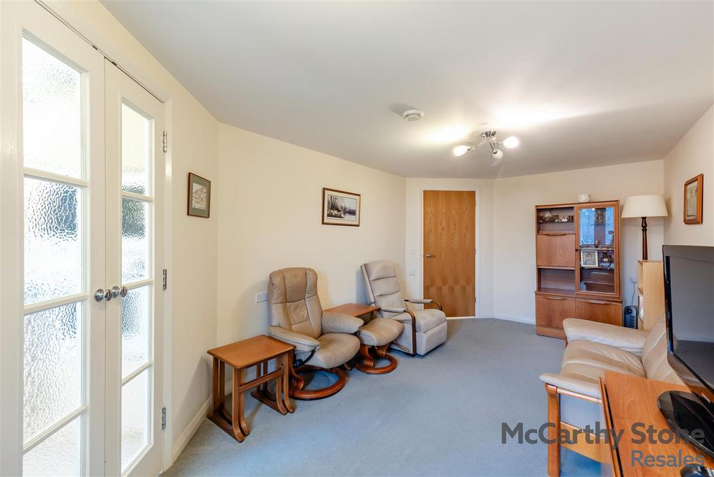 8672362-interior11.jpg