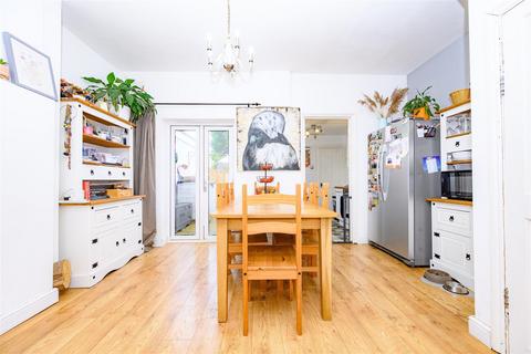 undefined, Tanners Hill, ABBOTS LANGLEY