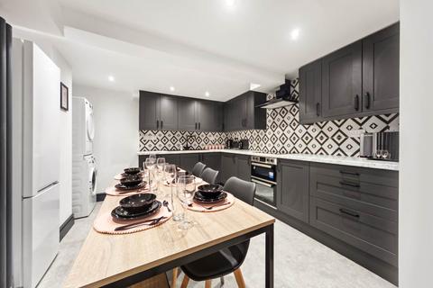 undefined, Stanningley Road (room 3), West Yorkshire LS13