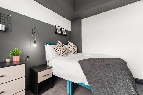 undefined, Stanningley Road (room 3), West Yorkshire LS13