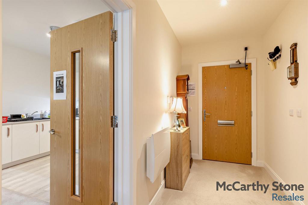 8673042-interior11-800.jpg