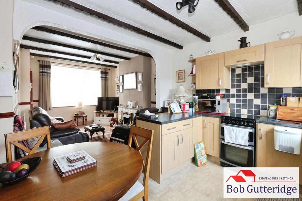 Open plan lounge / fitted kitchen / diner