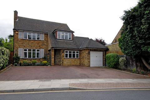 undefined, Blagdens Close, Southgate, London, N14
