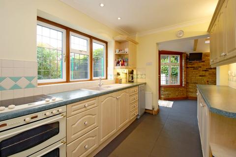 undefined, Blagdens Close, Southgate, London, N14