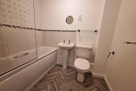 undefined, Basingstoke Road, Reading