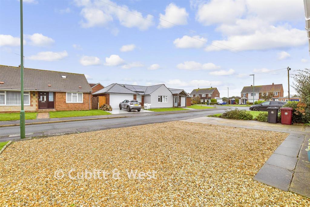 Driveway/Parking