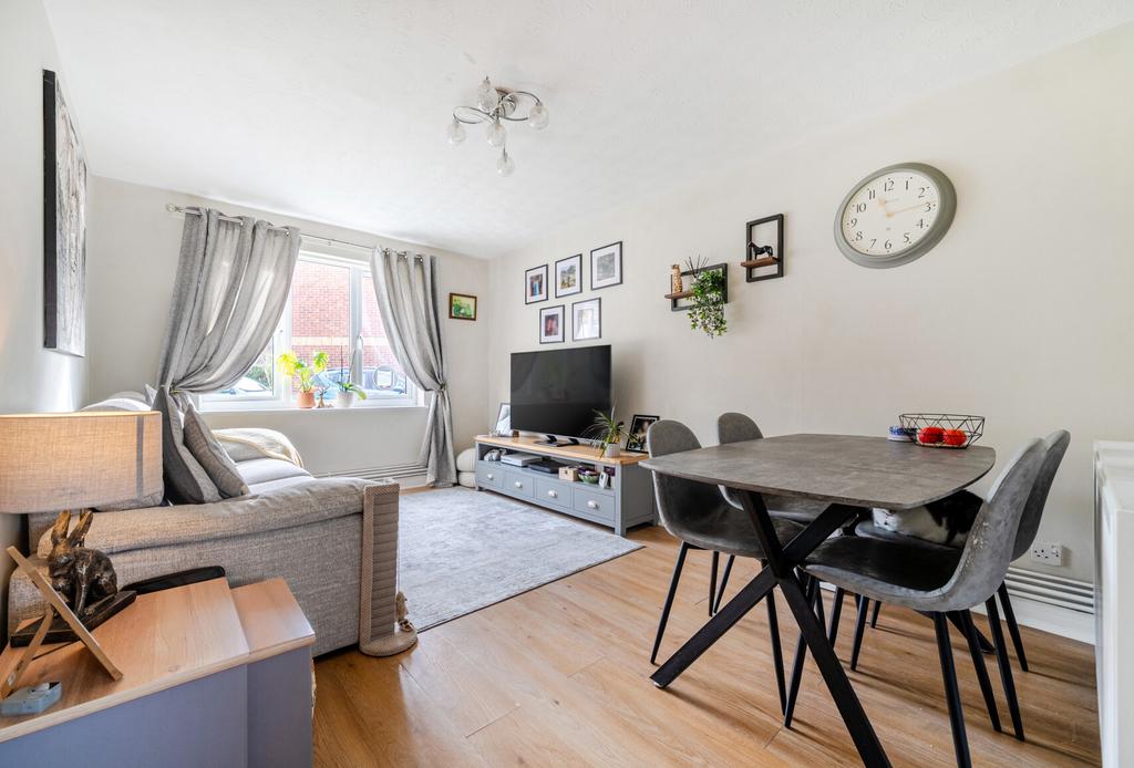 1375434-16-690c89...