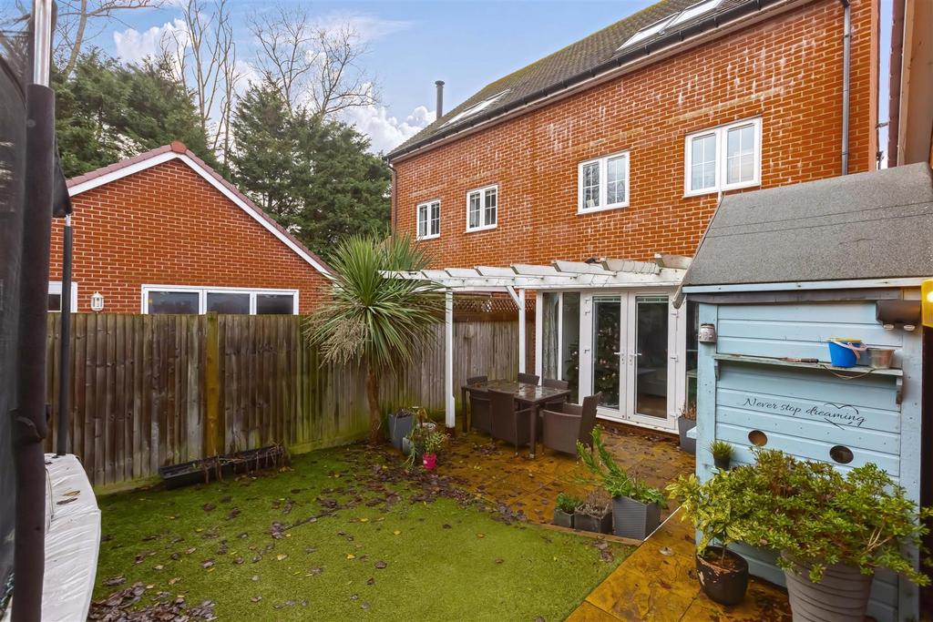 Brougham Grove 14.jpg
