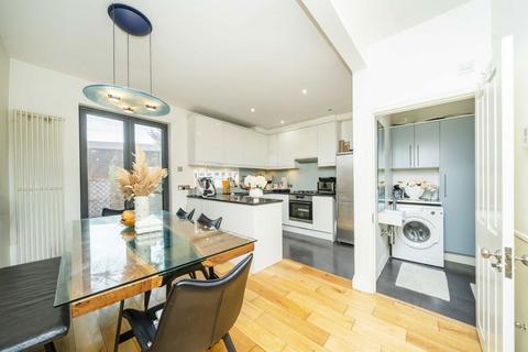 undefined, Drayton Avenue, London W13