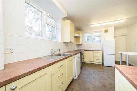 undefined, Kennington Oval, London SE11