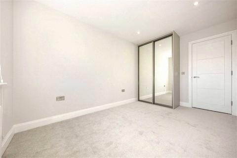 undefined, Queens Road, Weybridge KT13