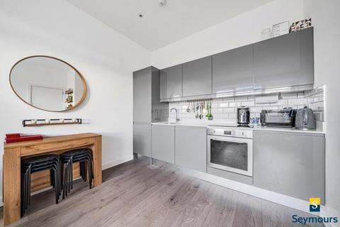 undefined, Ladymead, Guildford GU1